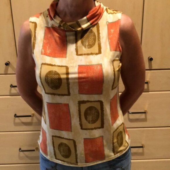 HP Tan & Light Orange Geo Mock Neck Shell - Picture 1 of 13